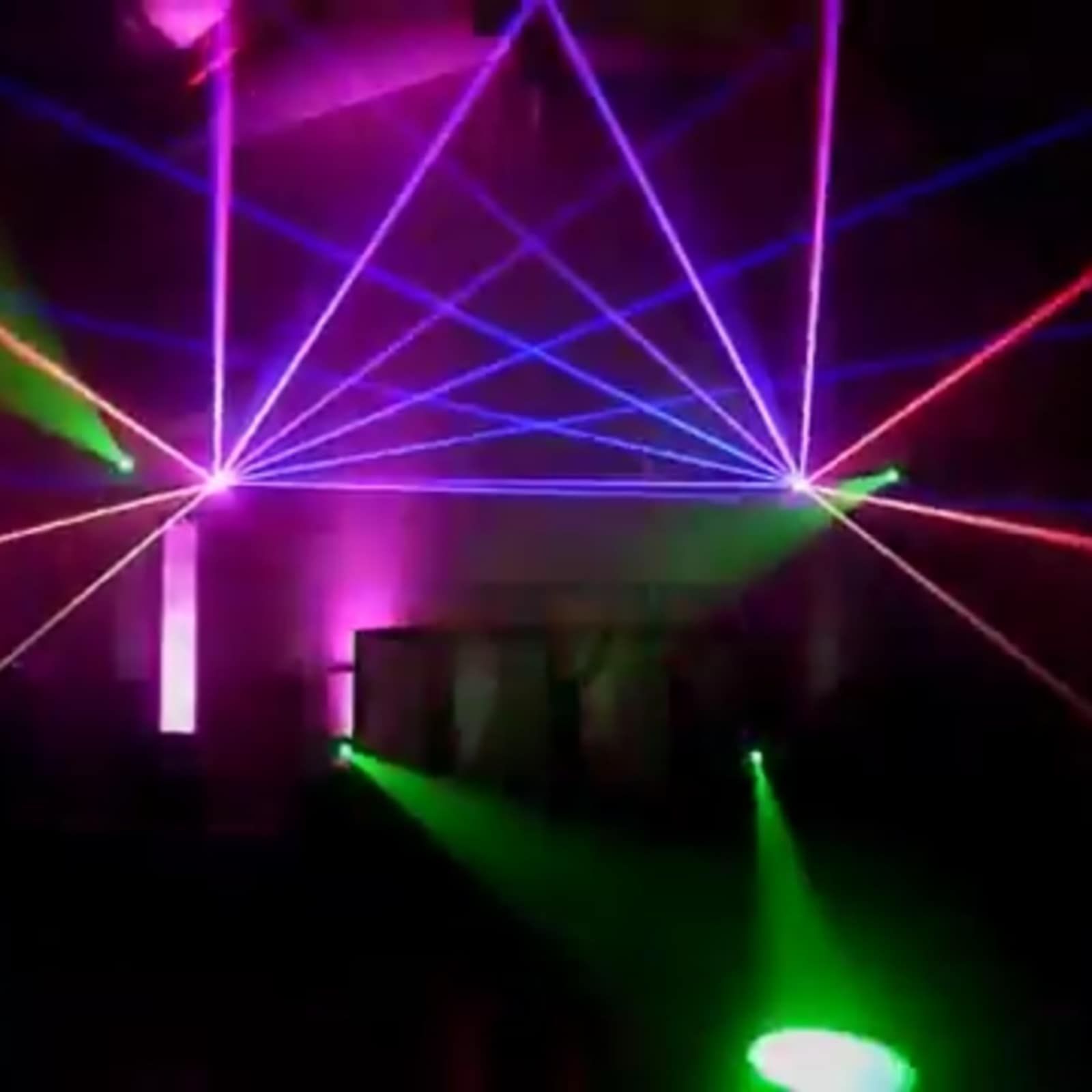 Effets lasers et lumières de soirée